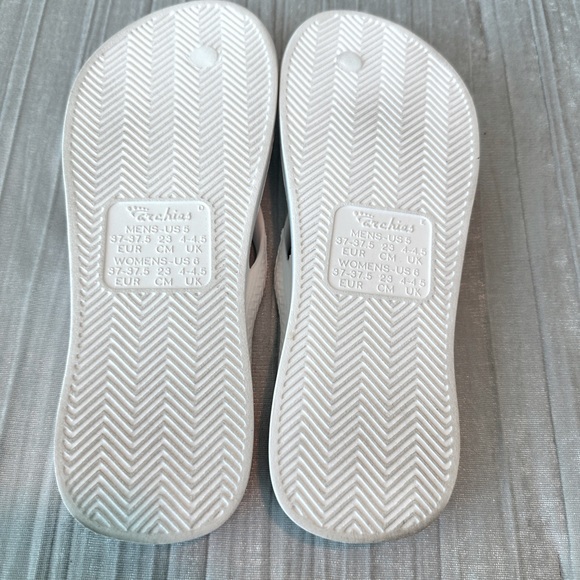 Archies White Sandals Size 6 - Picture 6 of 7
